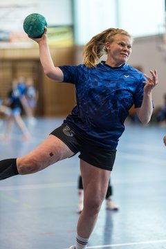 Bild 213 - F HSG Kremperheide/Muensterdorf - ATSV Stockelsdorf 2 : Ergebnis: 47:32
